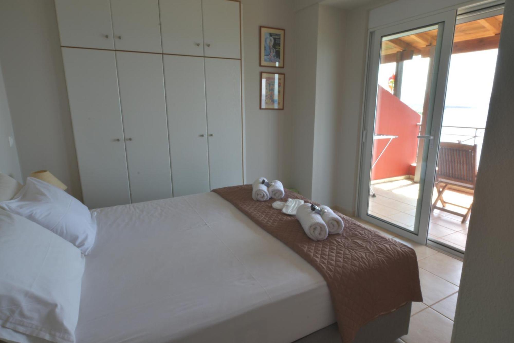 Blue Bay View - Beach House Vathirrevma Exterior photo